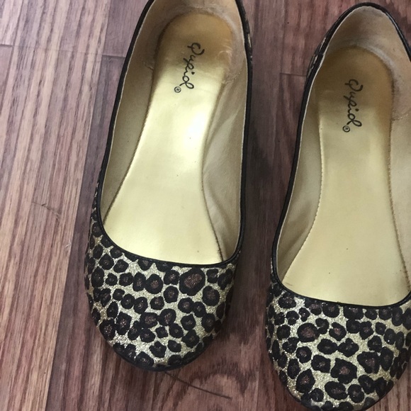 Shoes - Picture 2 of 2